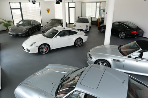 Peter Oblak Automobile